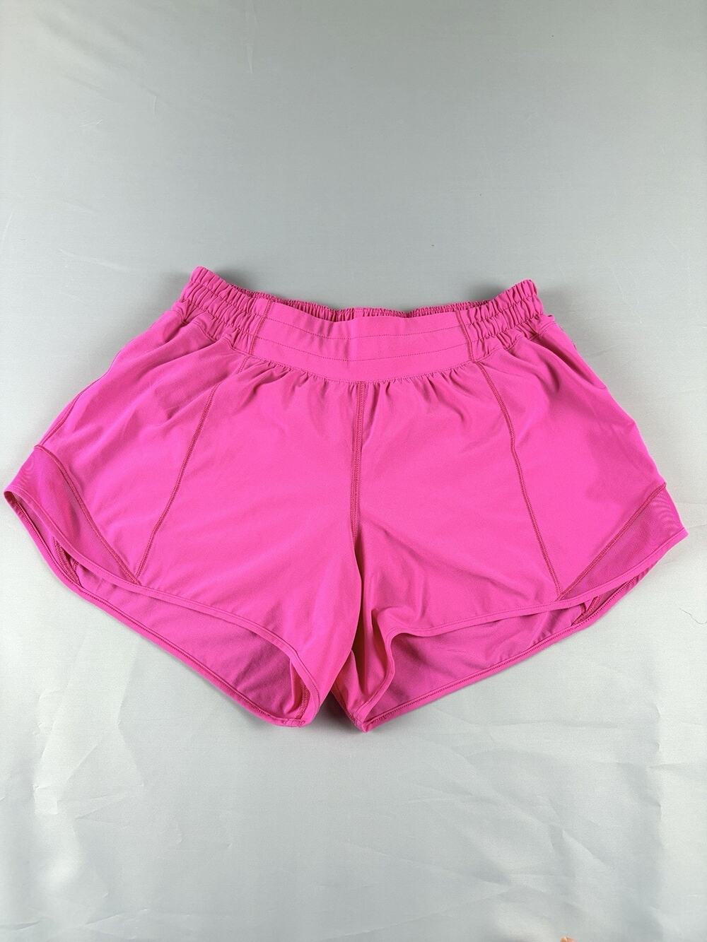 Lululemon Hotty Hot Low Rise Lined Short 4” Pink size 8 W7AWBT